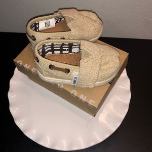 UNISEX TOMS-GREAT SHOES